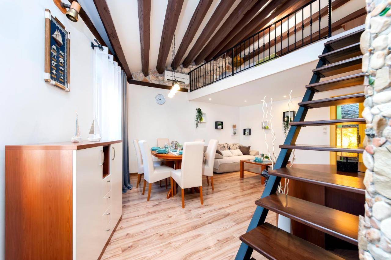 Ap Downtown Apartment Rovinj Exterior foto